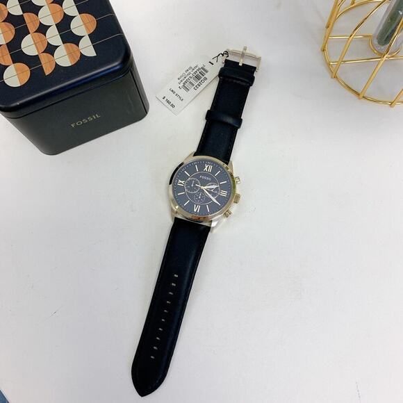 Fossil BQ2823 Flynn Chronograph Black Leather Watch - Picture 4 of 8